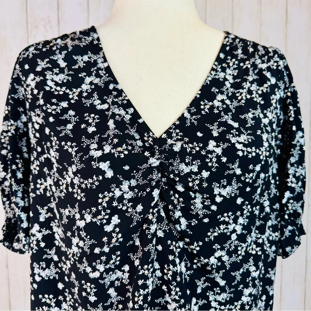 Old Navy | Puff Sleeve Blouse S – Chic Office to Evening Look ✨